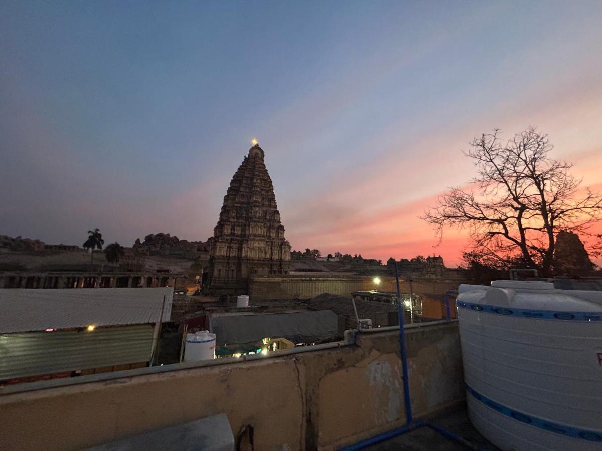 Temple View Guest House Hampi Kültér fotó